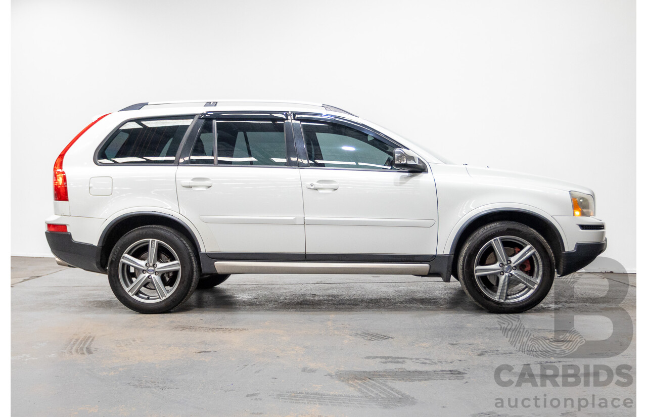 11/2010 Volvo XC90 V8 R-Design (4x4) MY11 4d Wagon Ice White V8 4.4L