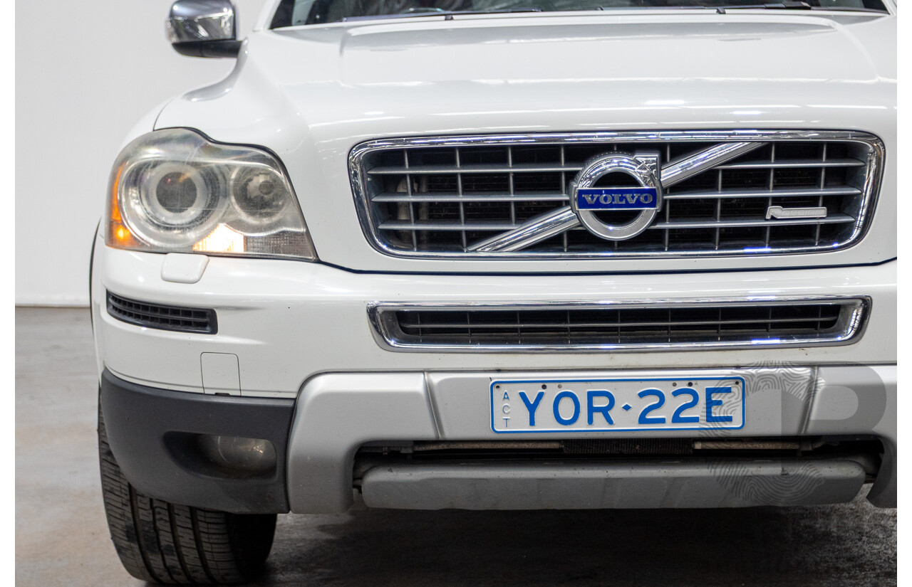 11/2010 Volvo XC90 V8 R-Design (4x4) MY11 4d Wagon Ice White V8 4.4L