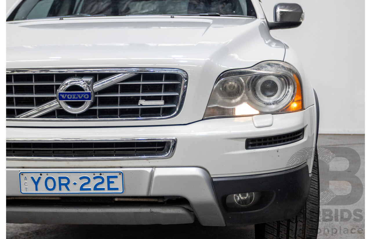 11/2010 Volvo XC90 V8 R-Design (4x4) MY11 4d Wagon Ice White V8 4.4L