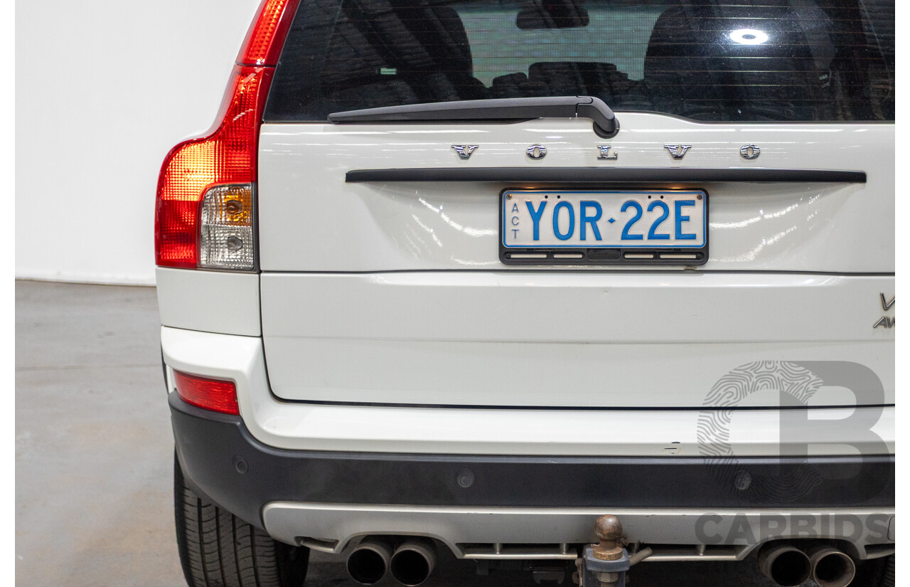 11/2010 Volvo XC90 V8 R-Design (4x4) MY11 4d Wagon Ice White V8 4.4L