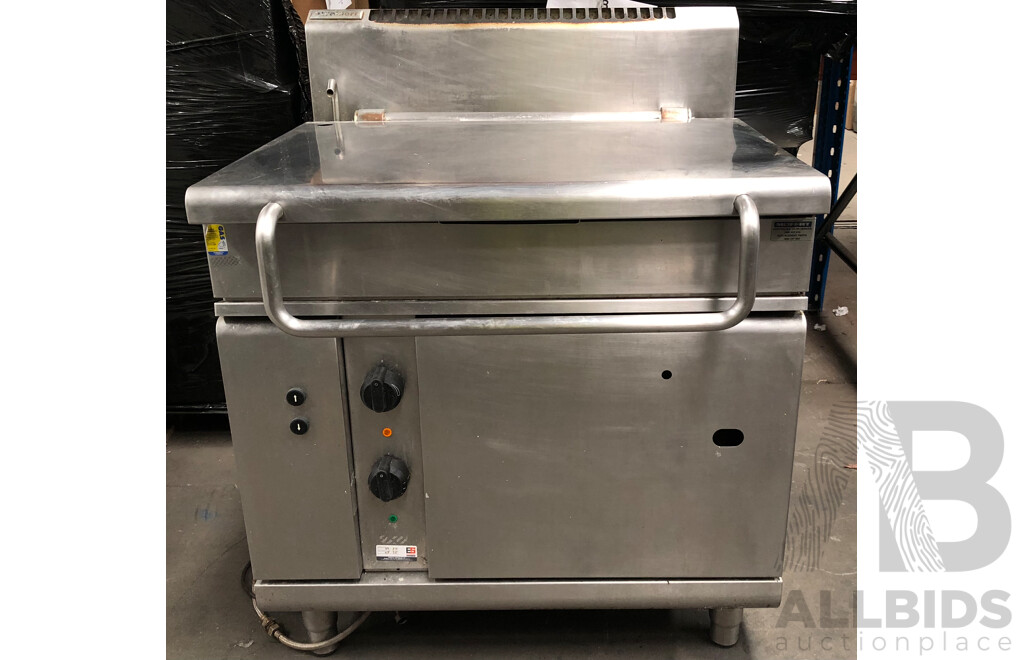 Waldorf Natural Gas 100 Litre Bratt Pan