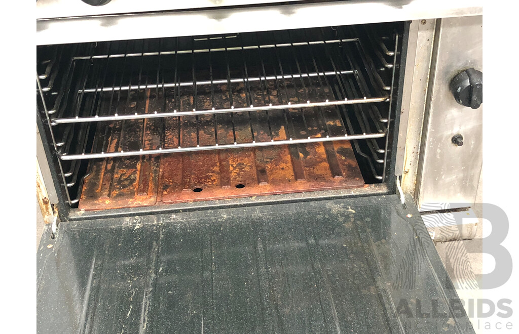Waldorf Four Burner Natural Gas Cooktop, Oven and Griddle