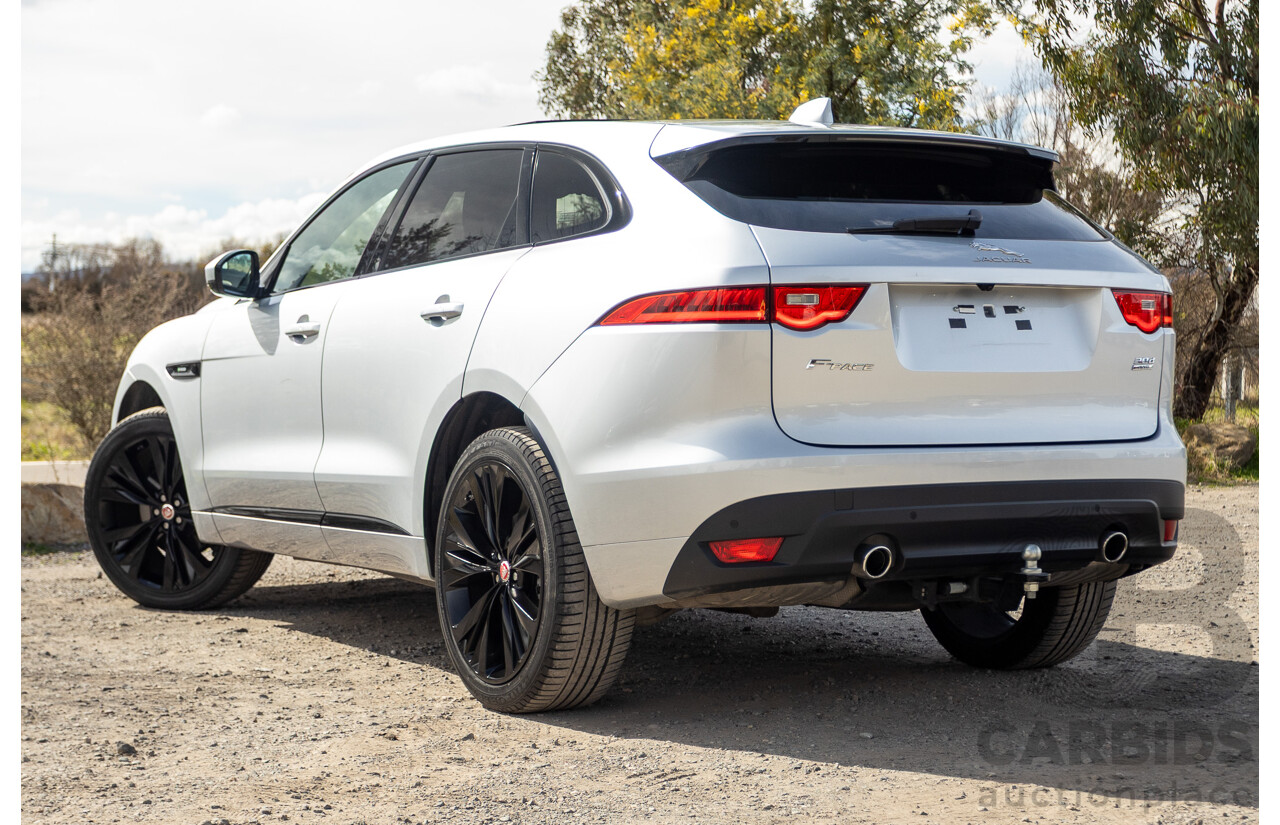 07/2016 Jaguar F-Pace 30d R-Sport (AWD) MY17 X761 4d Wagon Rohdium Silver Metallic Twin Turbo Diesel V6 3.0L