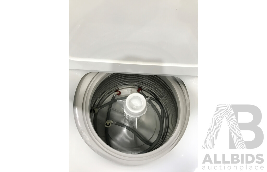 Fisher & Paykel Series 5 7kg Top Load Washing Machine