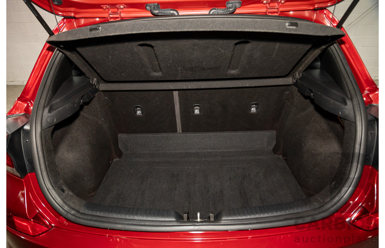 04/2020 Hyundai i30 Active (FWD) PD2 MY20 4d Hatchback Fiery Red Mica 2.0L
