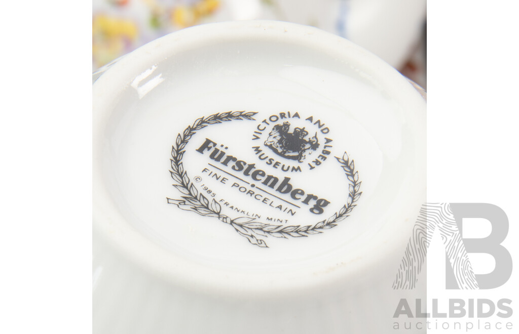 Collection Twelve Victorian & Albert Museum Porcelain Teapot Collection with Certificates of Authenticity by Franklin Mint