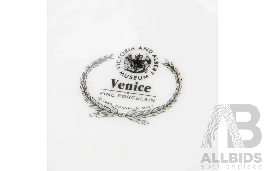 Collection Twelve Victorian & Albert Museum Porcelain Teapot Collection with Certificates of Authenticity by Franklin Mint