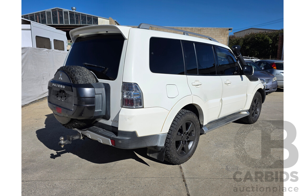 6/2009 Mitsubishi Pajero VR-X LWB (4x4) NT 4d Wagon White 3.2L