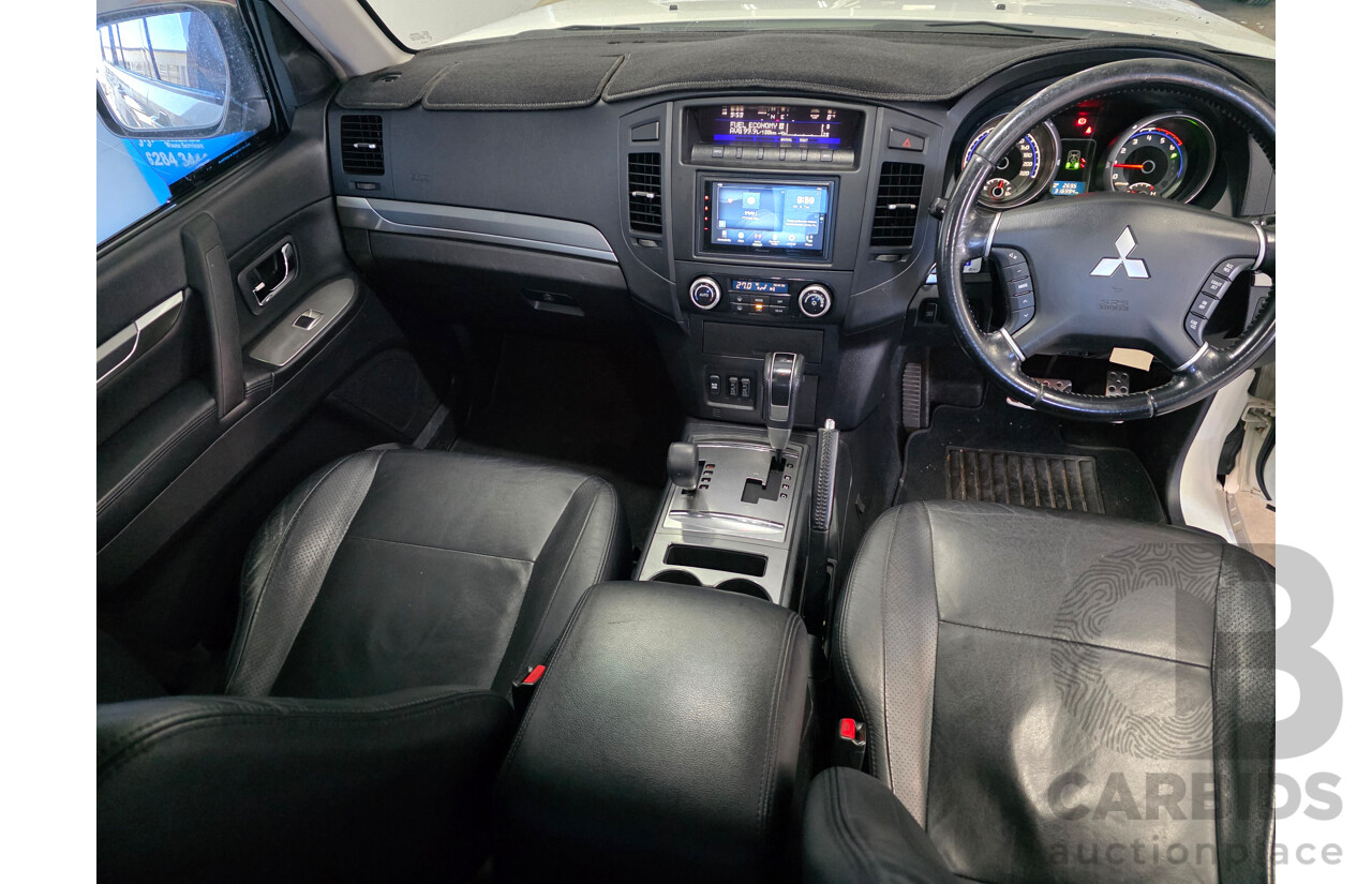 6/2009 Mitsubishi Pajero VR-X LWB (4x4) NT 4d Wagon White 3.2L