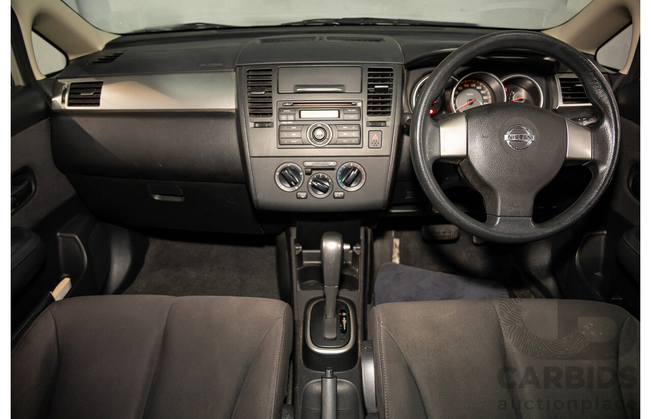 5/2006 Nissan Tiida ST-L C11 5d Hatchback Sparkling Beige 1.8L
