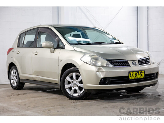5/2006 Nissan Tiida ST-L C11 5d Hatchback Sparkling Beige 1.8L
