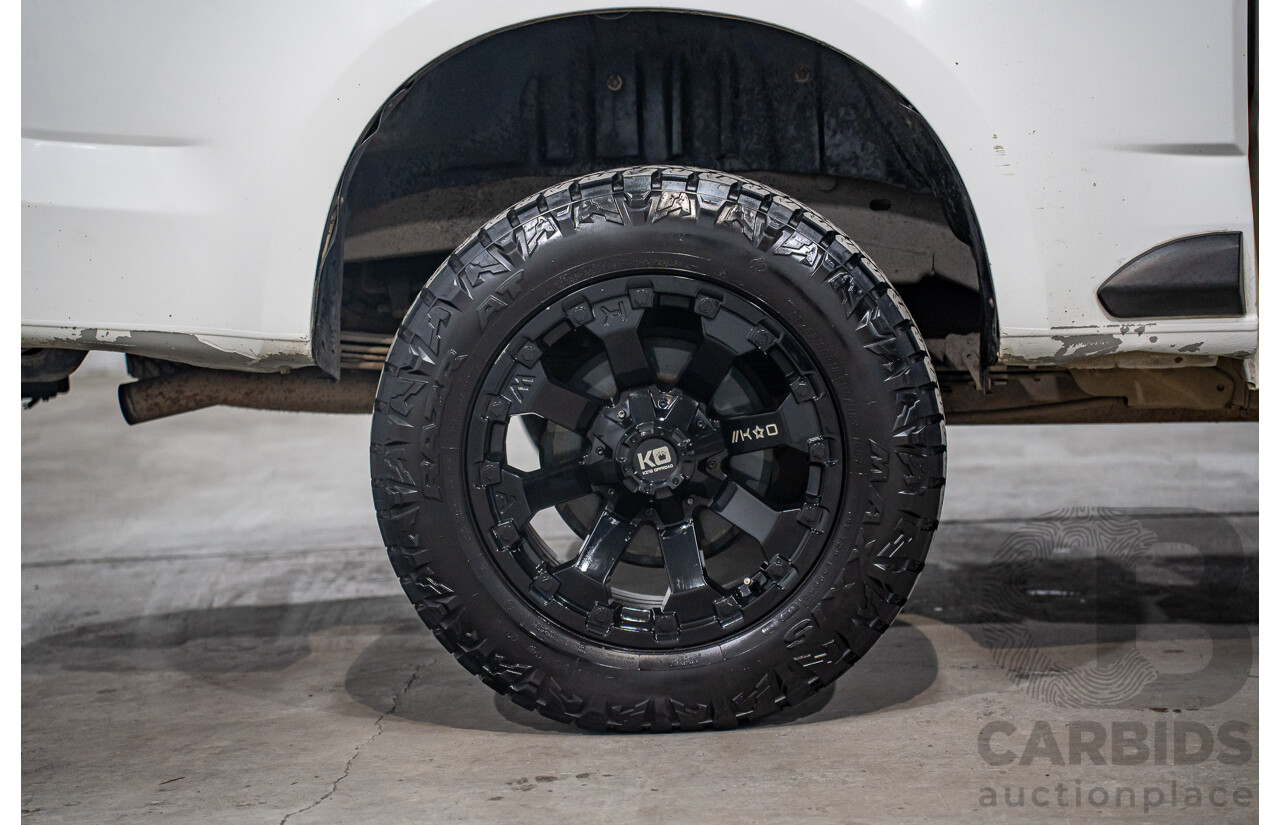 10/2015 Holden Colorado LS (4x4) RG MY16 Space C/Chas Summit White Turbo Diesel 2.8L