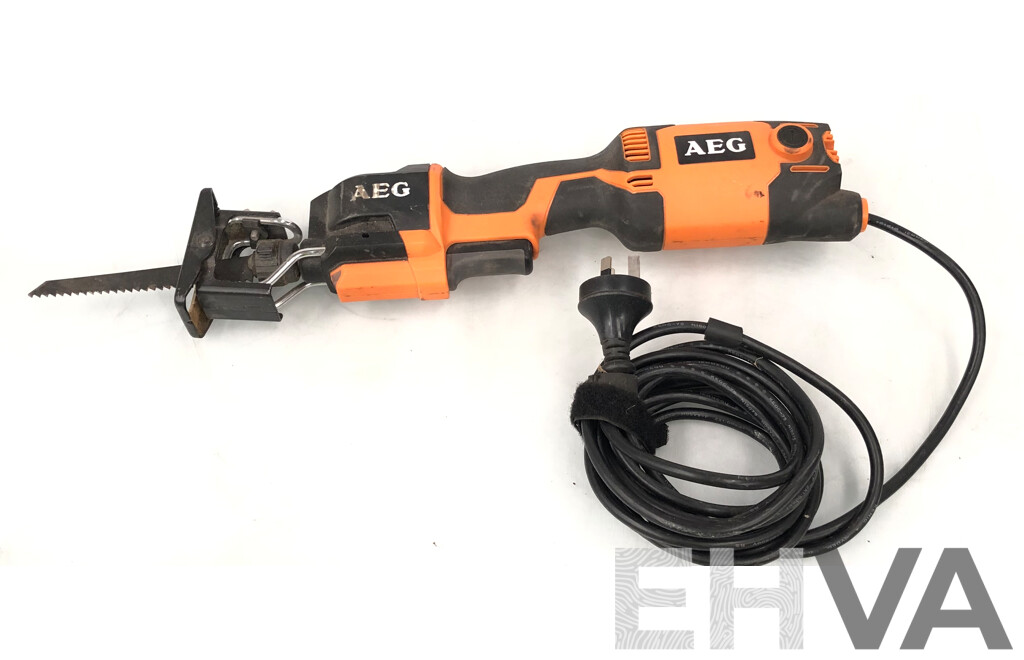 AEG US 400 XE Electric Mini Reciprocating Saw
