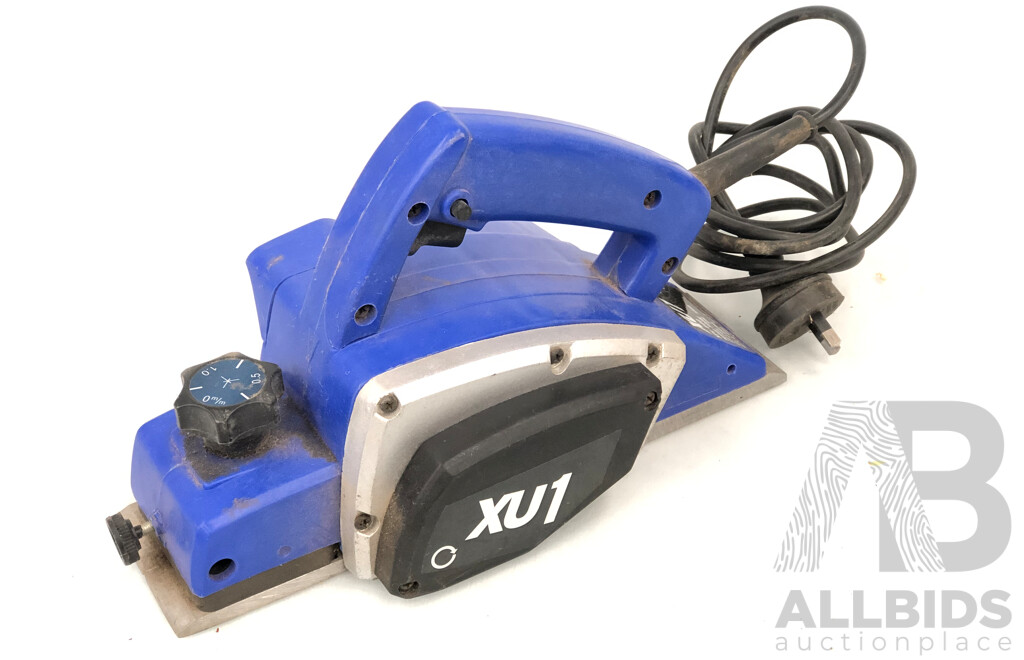 XU1 500 Watt Electric Planer