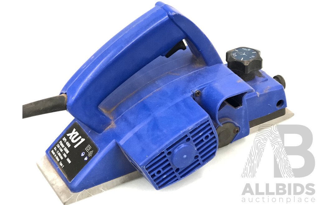 XU1 500 Watt Electric Planer