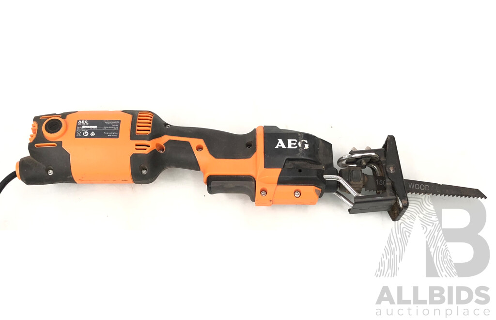 AEG US 400 XE Electric Mini Reciprocating Saw