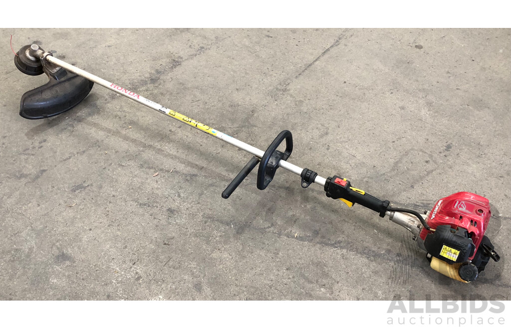 Honda UMK425U Four Stroke Straight Shaft Brushcutter