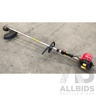 Honda UMK425U Four Stroke Straight Shaft Brushcutter
