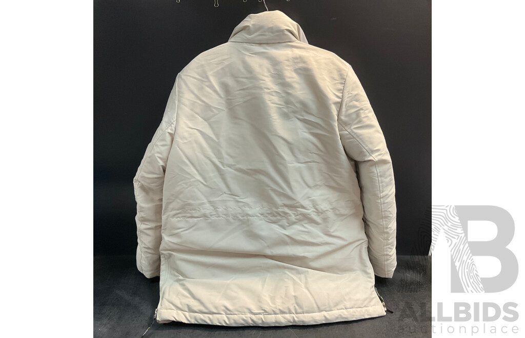 NATIONAL GEOGRAPHIC Utility Jacket - Size L - White
