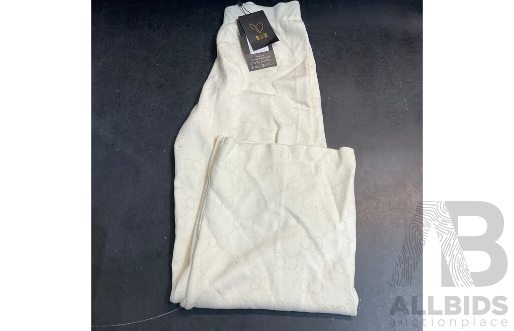 Crane Women's Half Zip Sweat Top & Track Pants & CQ Logo White Pants & BUMBUMZ Plush Toys & Assorted Socks