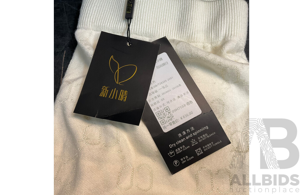 Crane Women's Half Zip Sweat Top & Track Pants & CQ Logo White Pants & BUMBUMZ Plush Toys & Assorted Socks