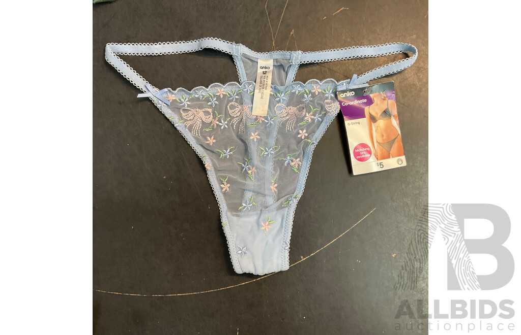 ANKO, Dora Larsen,Tigermist  Assorted Sleepwear & 1 X Size10 Sandal