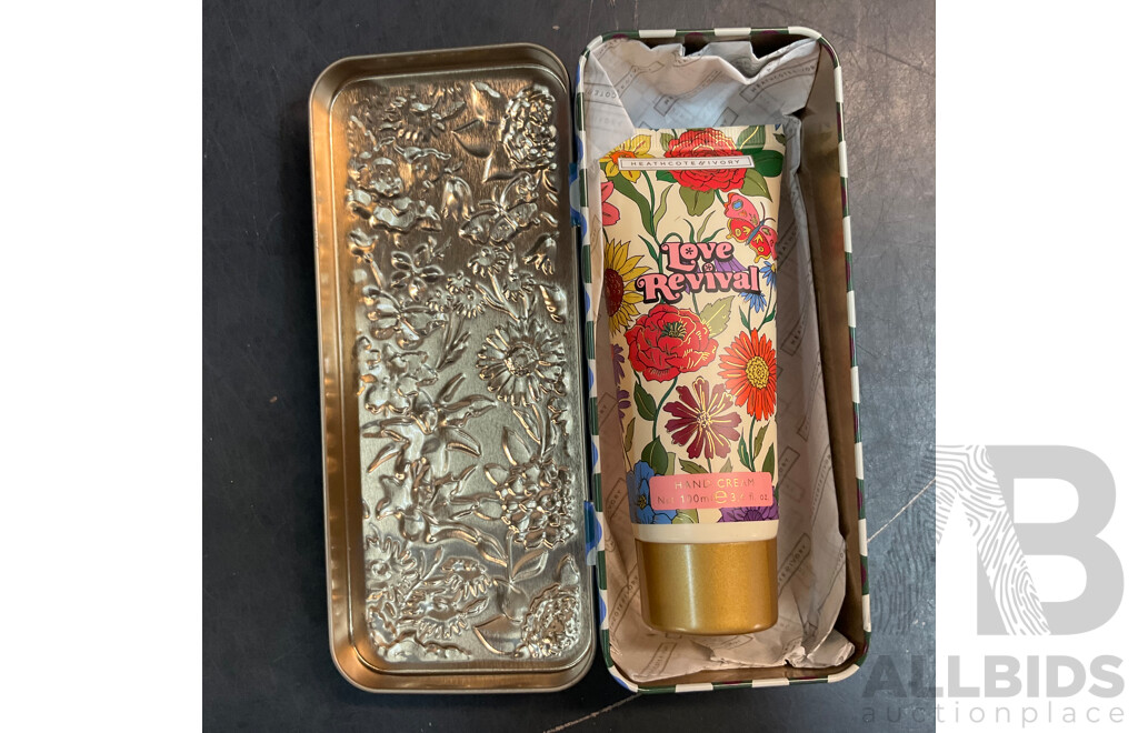 OXX, Sweet Splash, Organik Botanik & Assorted Gift Set & QV Lip Balm & Twilio Segment Bottle - Lot of 7