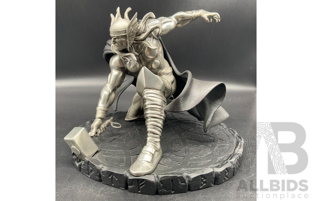Royal Selangor Pewter Marvel Thor God of Thunder Limited Edition Figurine 0266/2000