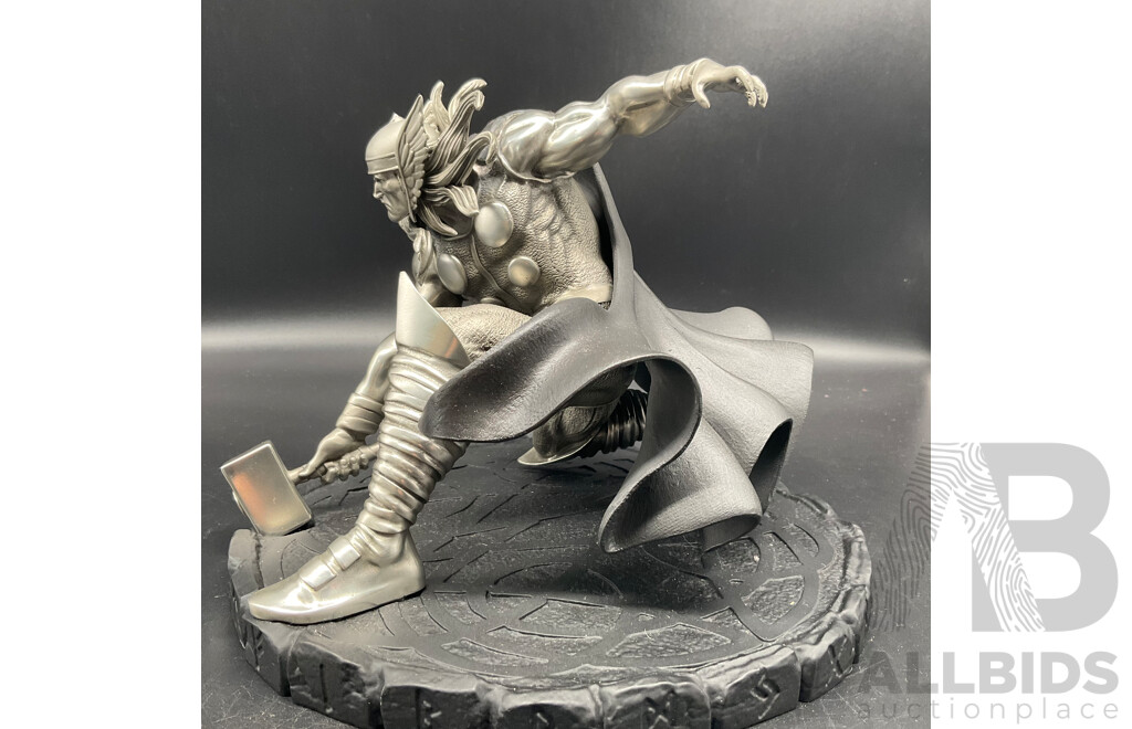 Royal Selangor Pewter Marvel Thor God of Thunder Limited Edition Figurine 0266/2000