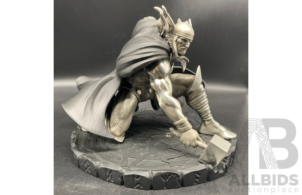 Royal Selangor Pewter Marvel Thor God of Thunder Limited Edition Figurine 0266/2000