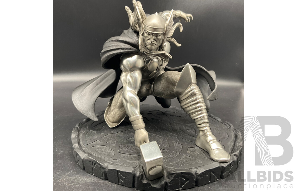 Royal Selangor Pewter Marvel Thor God of Thunder Limited Edition Figurine 0266/2000