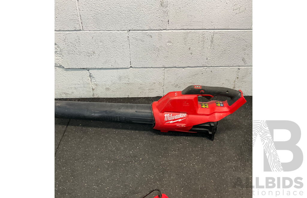 Milwaukee M18 FBL Blower & Measuring Wheel