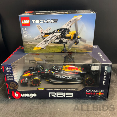 Bburago Red Bull Racing RB-19 Champion Diecast Model & LEGO 42198 Technic Blush Plane