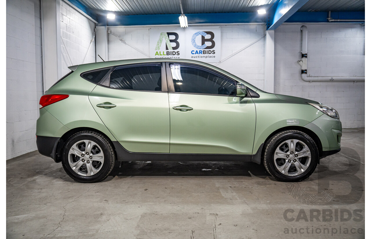 2/2012 Hyundai Ix35 Active (FWD) LM MY12 4d Wagon Eco Green Metallic 2.0L