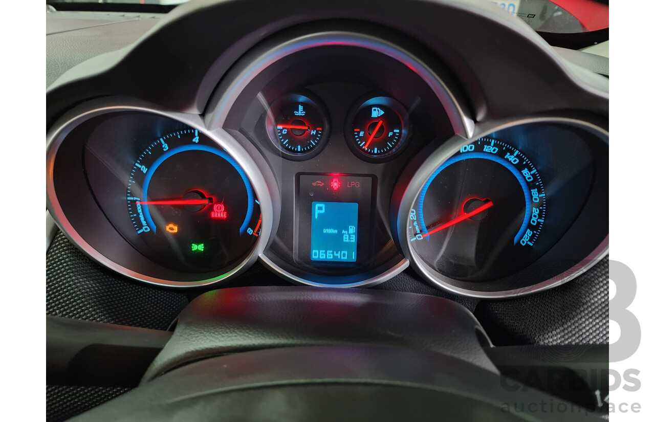 5/2015 Holden Cruze Equipe JH MY15 4d Sedan Red 1.8L