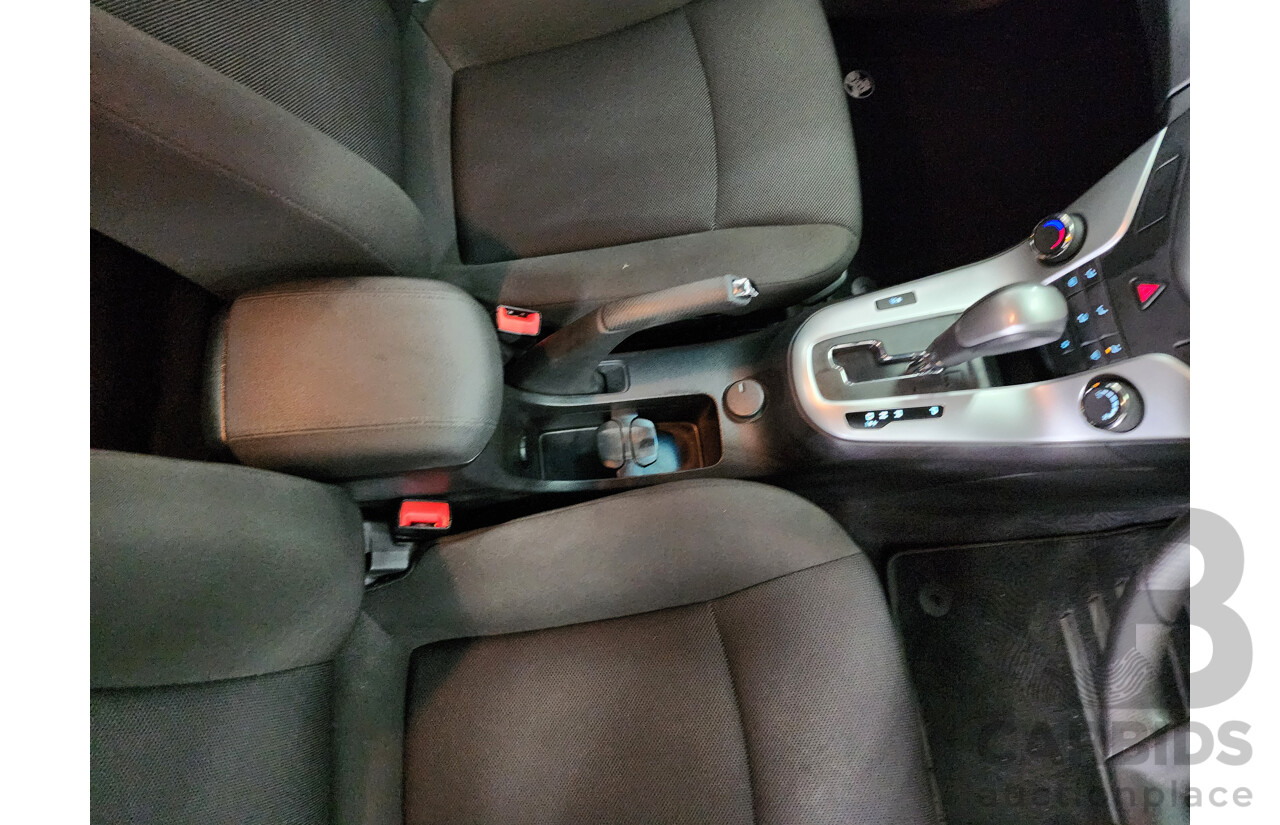 5/2015 Holden Cruze Equipe JH MY15 4d Sedan Red 1.8L