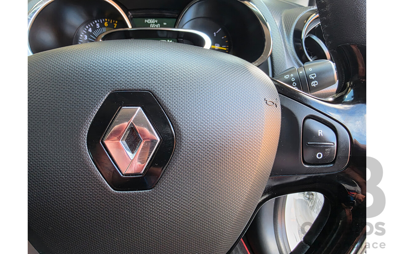 02/2015 Renault Clio Expression X98 5D Hatchback White Turbo 1.2L