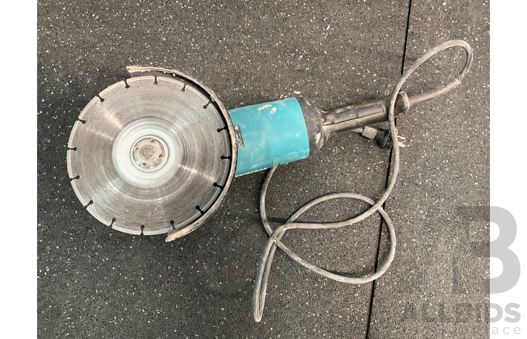 MAKITA Angle Grinder