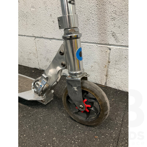MICRO Scooter and CRESSI Speargun - Lot of 2