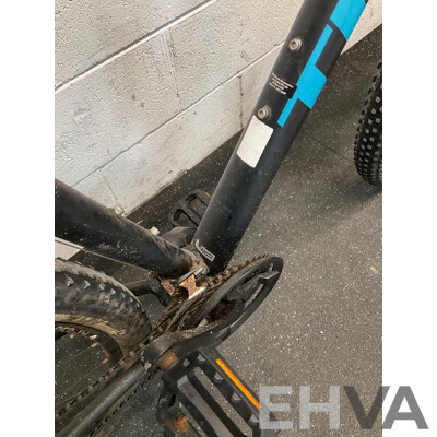 TREK Marlin 5 Mountain Bike