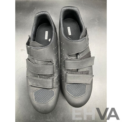 VAN RYSEL Road Cycling Shoes 100 (Size US W13/M11.5) and Bicycle Inner Tube (700x23/32C) - Lot of 2