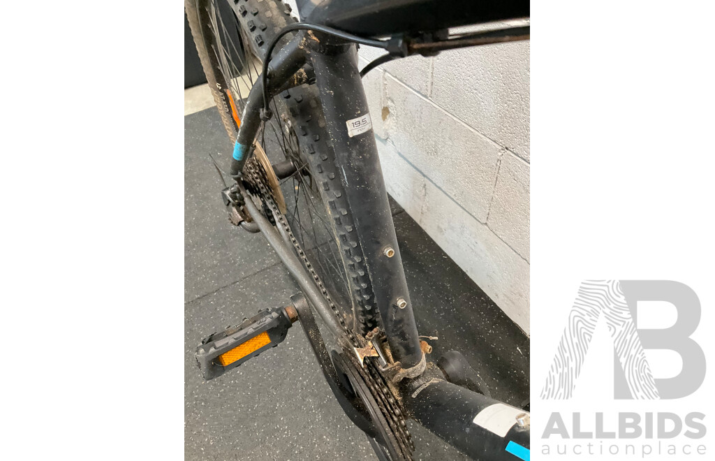 TREK Marlin 5 Mountain Bike