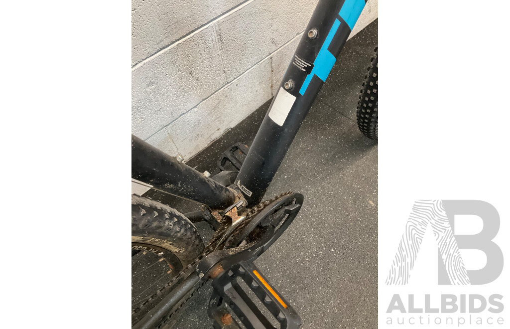 TREK Marlin 5 Mountain Bike