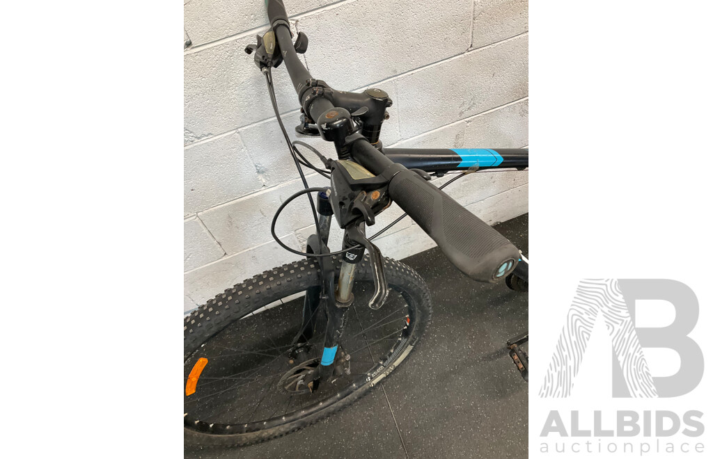 TREK Marlin 5 Mountain Bike