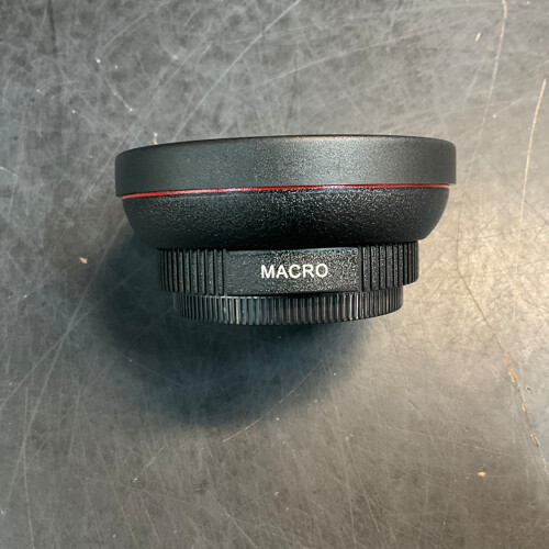 SIGMA DG 70-300mm F4-5.6 MACRO Lens & DIGITAL ADVANCE Macro Lens Attachment 48x58mm