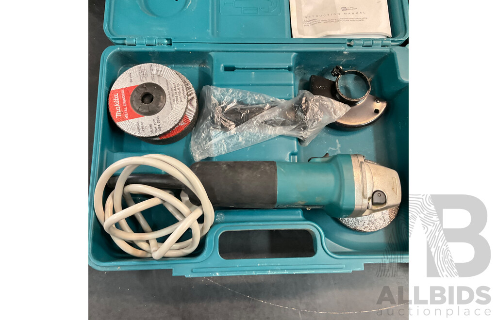 Makita HP1621 Corded Percussion Drill & 9553NB Corded Angle Grinder in Carry Case - Lot of 2