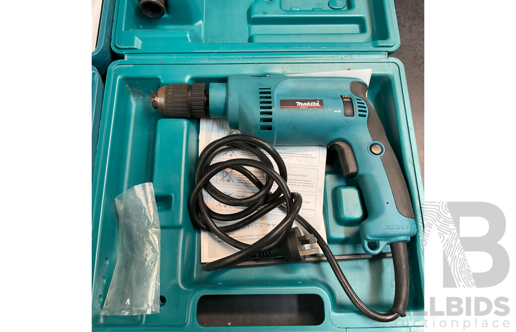 Makita HP1621 Corded Percussion Drill & 9553NB Corded Angle Grinder in Carry Case - Lot of 2