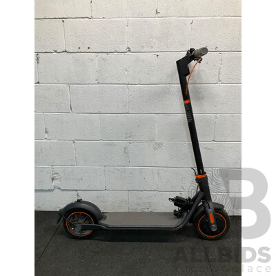 Segway Ninebot KickScooter F40 IPX5 Electric Scooter - Black