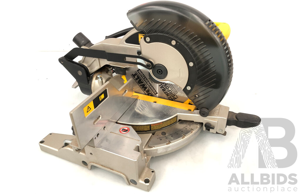 DeWalt 254mm Electric Miter Saw