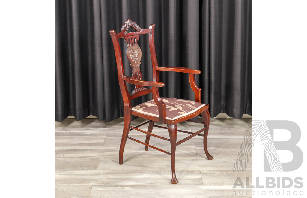 Georgian Style Carver